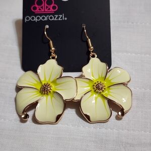 Paparazzi Gold and Cream Floral Earrings